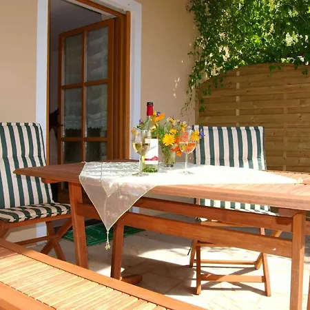 Weingut & Kirch Apartamento *